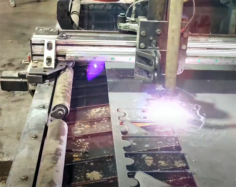 PLASMA CUTTING BRACKETS BEFORE BENDING